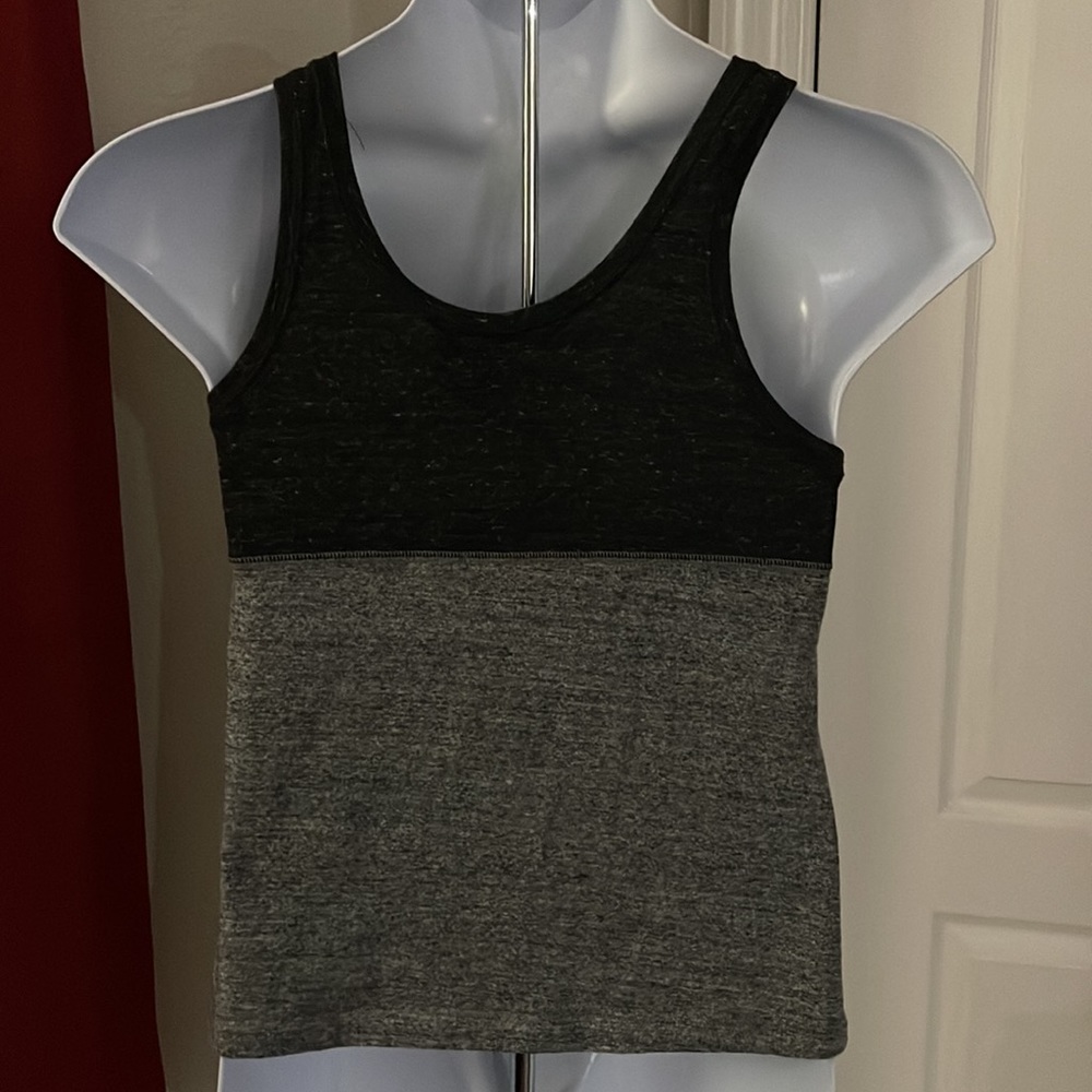 Nike Performance Tank - Picture 4 of 5